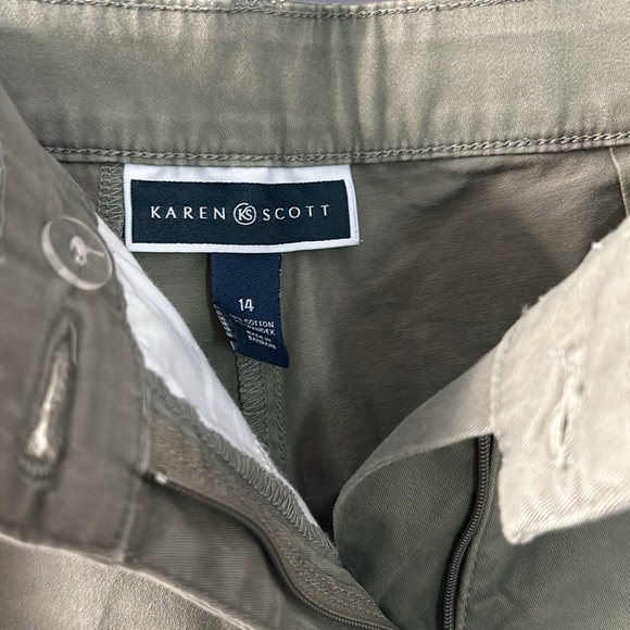 Olive/sage green colored capri pants, size 14 - Picture 2 of 6